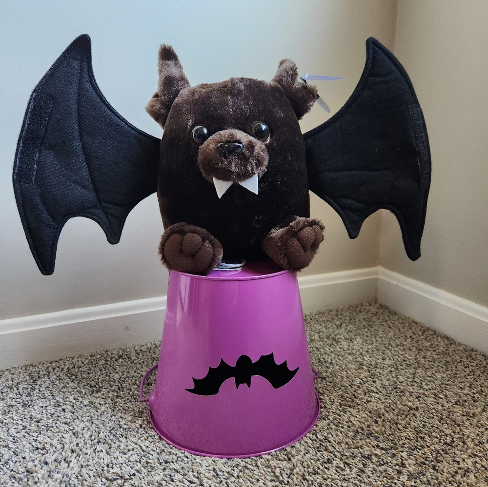 MJC RADAR BAT With Decorative Bat Bucket - Picture 14 of 15
